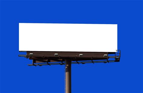 Free Outdoor Advertisement Blank Hoarding / Billboard Mockup PSD