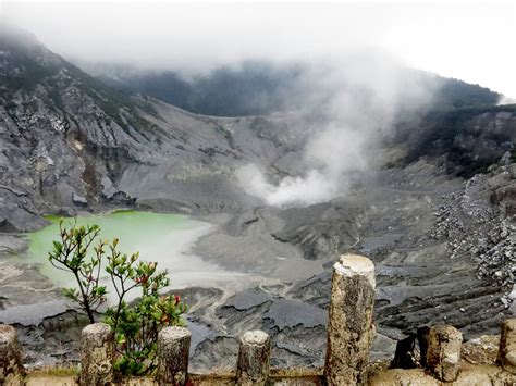 Tangkuban Perahu Volcano Tour from Bandung - Wandernesia