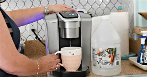 Here's How to Clean a Keurig Coffee Maker Using White Vinegar