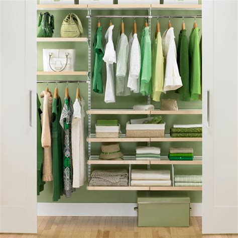 Loving the green, organised wardrobe | Small closet design, Closet ...