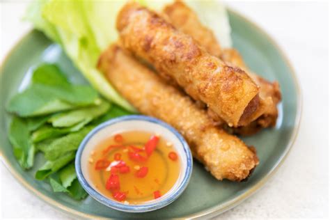 Cha Gio (Vietnamese Fried Spring Rolls) with Nuoc Cham Dipping Sauce ...