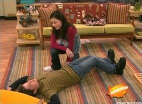 If there was a squeal to "I Quit iCarly" & it was a Creddie episode ...