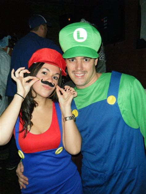 Mario and luigi halloween costumes for couples - BigDIYIdeas.com