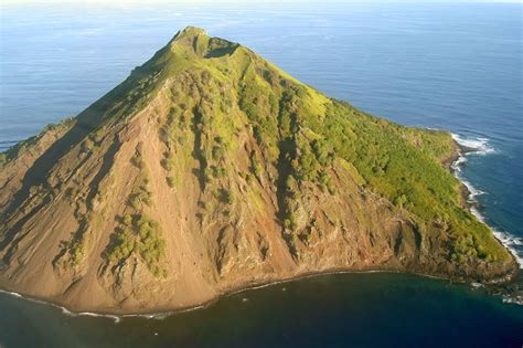 Ile Hatutu - Tahiti Heritage