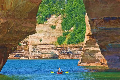 Everything You Need to Know About Pictured Rocks Kayaking - Munising ...