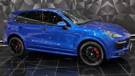 Porsche Cayenne - Blue Gloss wrap | WrapStyle