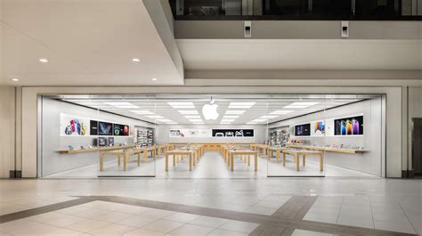 Cumberland Mall - Apple Store - Apple