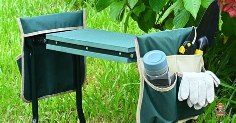 The Best Gardening Kneeling Pad with Handles: Top 3 Choices