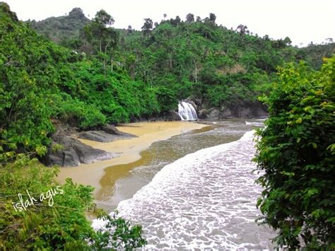 Jejak Kecilku: Pantai Banyu Anjlok Malang