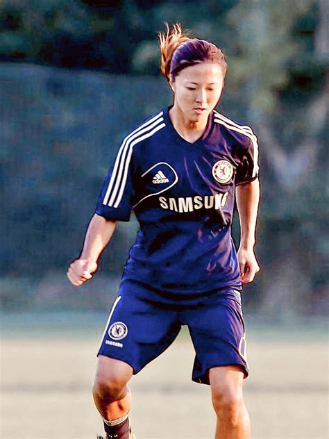 Yūki Nagasato Ōgimi #7, forward, Chelsea WFC (England), 2013-2014 ...