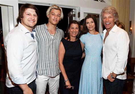 Jon Bon Jovi Is on a 'Need-to-Know' Basis with His Kids' Wedding Plans ...