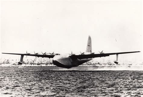 Here’s why Howard Hughes’ Spruce Goose couldn't be an effective troop ...