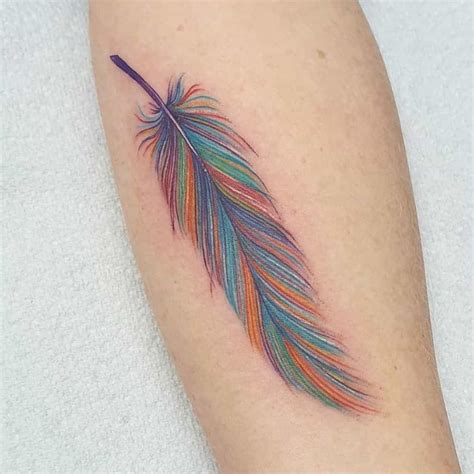 60+ Beautiful Female Feather Tattoo Design Ideas (2021 Updated ...