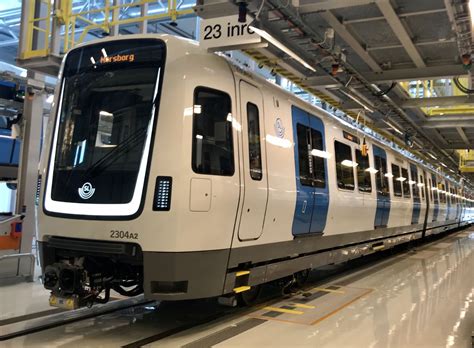 Movia C30 metro trains arrive in Stockholm to operate the Red Line