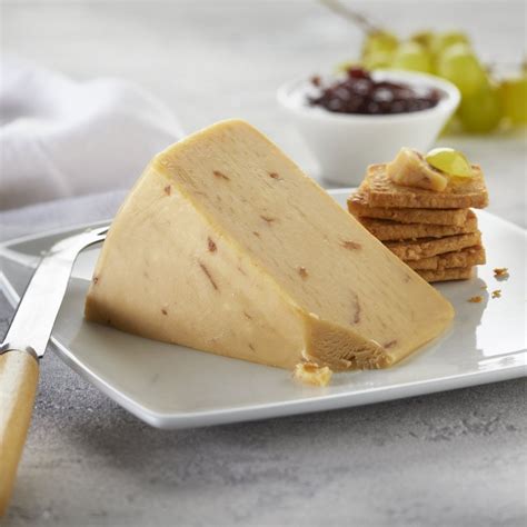 Cheddar with Caramelised Onions Cheese (400g) | Freshly Cut Wedge ...