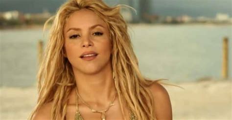 15 Top Shakira Songs - Music Industry How To