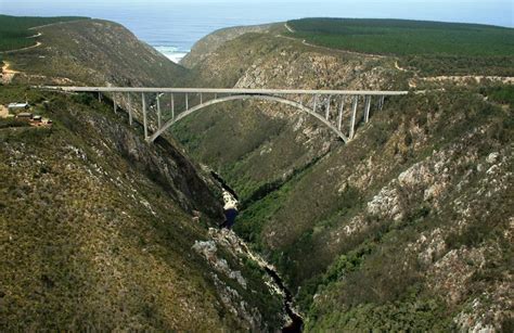 World's highest bridge bungy, 216m from Bloukrans Bridge