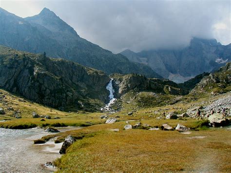 Patrick von Stutenzee's Book Blog: Mystery in the Pyrenees Mountains