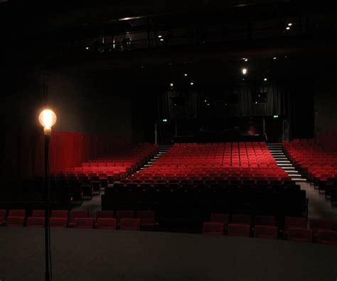 Wagga's Civic Theatre goes black, but for a ghost light | The Daily ...