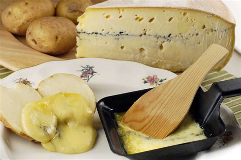 What is Swiss Raclette Cheese?