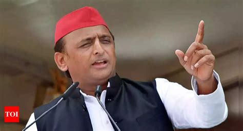 Who plans to lose? Akhilesh Yadav after Mayawati's 'planned low voting ...