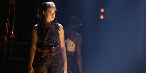 Photos: First Look at Solea Pfeiffer as 'Eurydice' in HADESTOWN