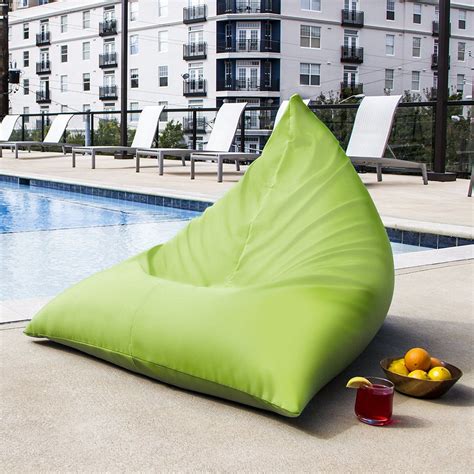 Jaxx Twist Outdoor Bean Bag Chair » Petagadget | Outdoor bean bag chair ...