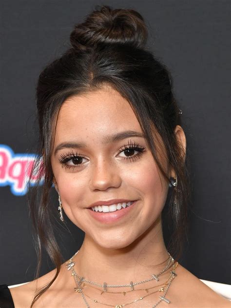 Jenna Ortega | YOU Wiki | FANDOM ... | Jenna ortega, Ortega, Disney ...