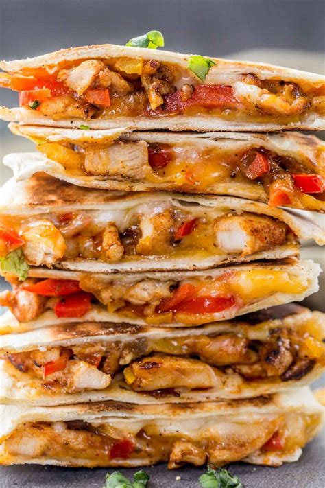 The BEST homemade chicken quesadilla recipe loaded seasoned chicken ...