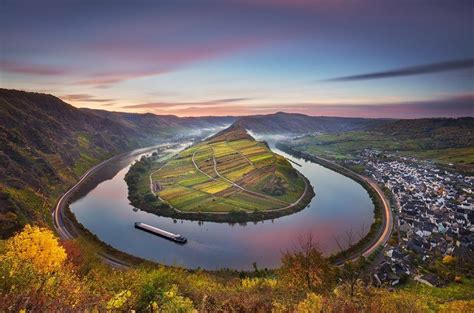 The Moselle River, Bremm, Germany | Rijnland-palts, Vakanties, Duitsland