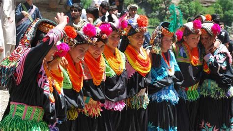 Kalash, Chitral, Kafiristan – Chilam Josh Festival – Paki Mag