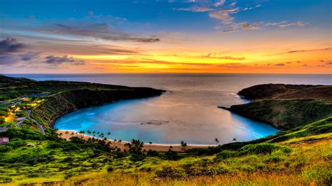 Photo of the Moment: Sunrise Before the Storm at Hanauma Bay, Oahu ...