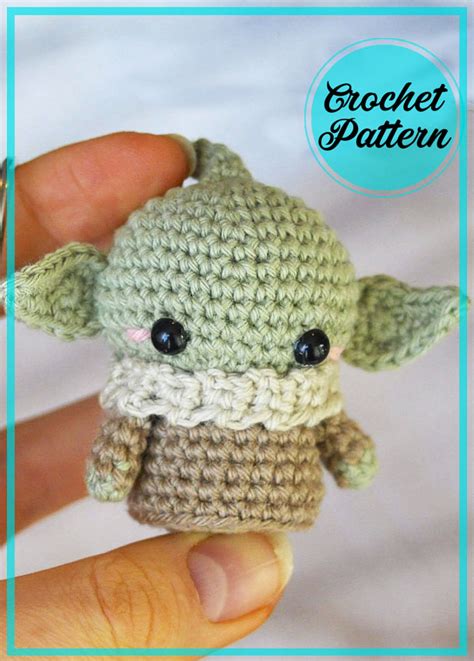 Baby Yoda Keychain PDF Amigurumi Crochet Free Pattern - Amigurumiday