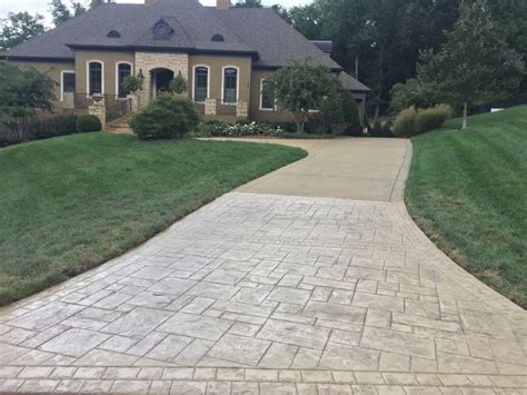 Stamped Concrete Driveway: Majestic Ashlar with Cobble Stone Borders ...