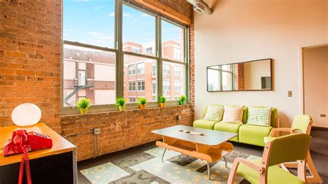 Discover The Best in UIC Off-Campus Student Housing | Automatic Lofts ...