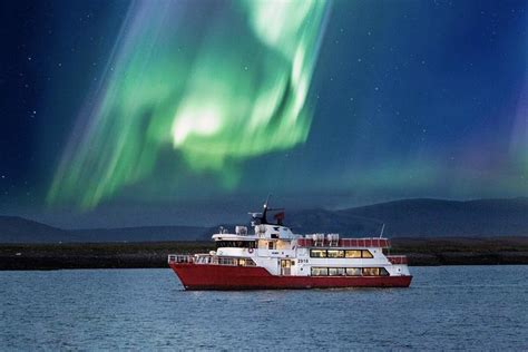 Northern Lights Cruise Tips for Families in the North