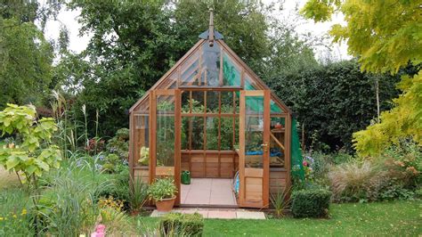 Buying Guide: How to Choose a Garden Greenhouse? | 1001 Gardens