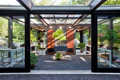 Modern Masters Inspire a Glass Garden House