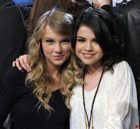 Taylor Swift and Selena Gomez - Taylor Swift Photo (20903021) - Fanpop