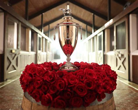 Kentucky Derby Trophy - Shoot - Roses - 041621-003-1 - The Pressbox