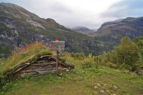 Hiking in Norway | Switchback Travel