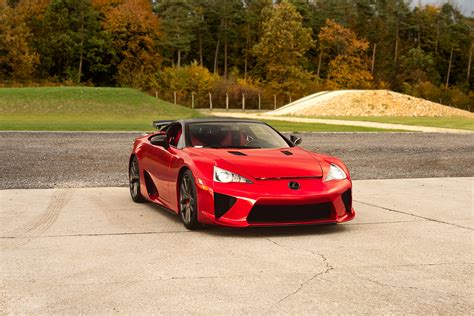 Lexus LFA 4.8 V10 Sound Effects Library - Soundholder