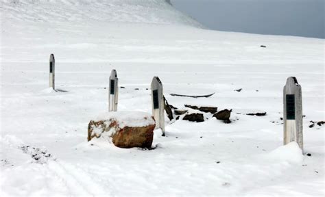 Graves from the Franklin Expedition on Beechey Island via Wiki Commons ...