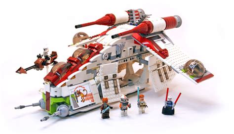 Republic Attack Gunship - LEGO set #7676-1 (Building Sets > Star Wars ...