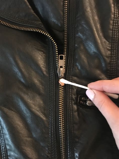 How To Repair The Leather Slider Tab On A Neverfull | IUCN Water