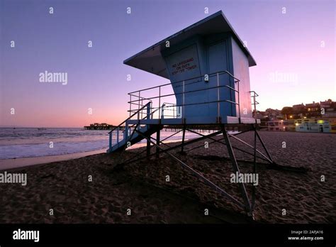 Sunset at the beach of Capitola Beach with Lifeguard Posten, Capitola ...