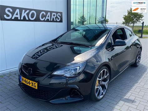 Opel Astra GTC - 2.0 Turbo OPC 2013 Black Edition Benzine uit 2013 ...