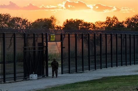 Del Rio, Texas-Mexico border temporarily closed | ABS-CBN News