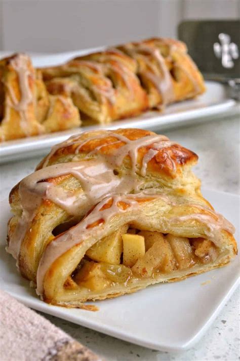 Apple Strudel with Easy Puff Pastry | Small Town Woman