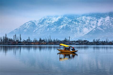 Best Time to Visit Kashmir, the Valley of Adventure and Beauty | Veena ...